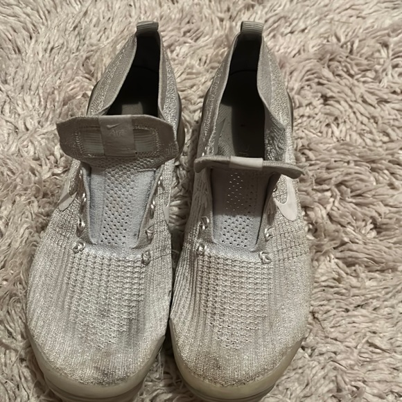 Nike Vapormax - Picture 2 of 8